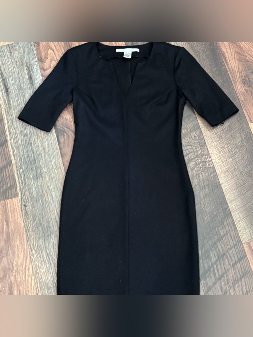 Diane Von Furstenberg Black Fitted Midi Dress with Elbow Sleeves in size 2
